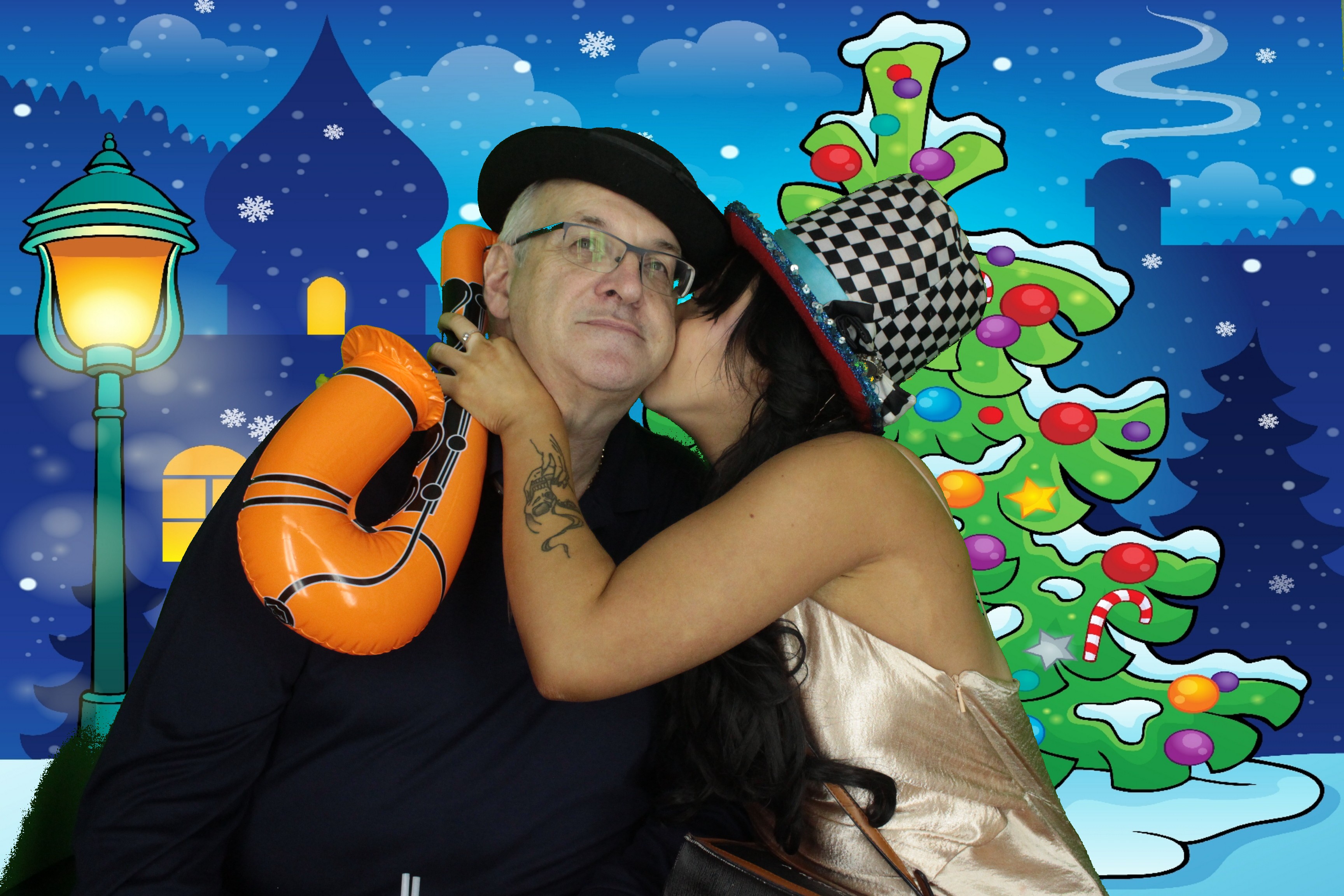 One Line Christmas Party | View more photos from the event at gallery.myphotoboothexperience.co.uk/u/MyPhotoBoothExperienceLtd/One-Line-Christmas-Party